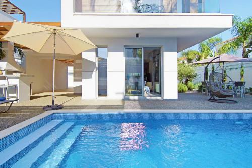 Villa Lily