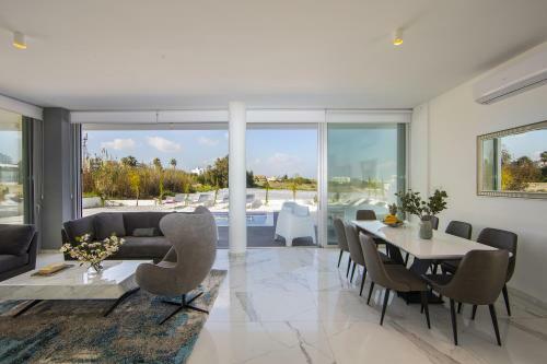 Villa Protaras Olivine Pearl
