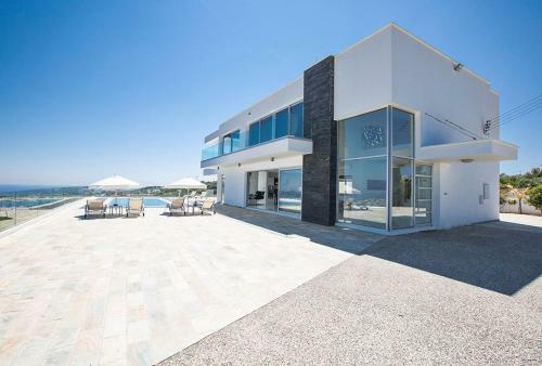 Villa Saranta Gold - Exquisite 3 Bedroom Protaras Villa With Private Pool And Panoramic Views