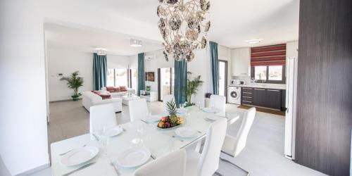 Villa In Protaras Sleeps 8 Includes Swimming Pool And Air Con 9