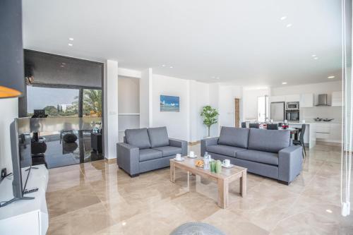 Villa In Protaras Sleeps 6 Includes Swimming Pool And Air Con 9 1