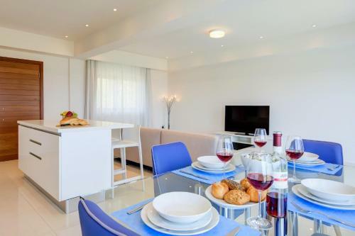 Ocean Suites Luxury Apartments
