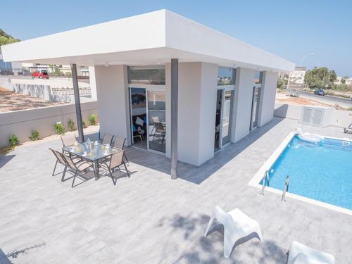 Five Bedrooms Villa 1249