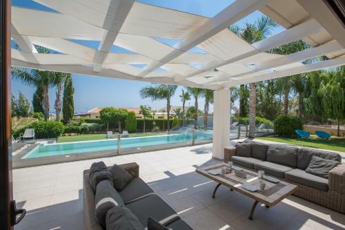 Oscar Domain Villa