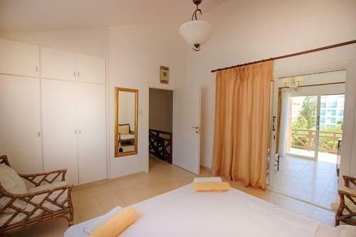 Villa Fig Tree 3 Bed Villa Heated Pool Protaras