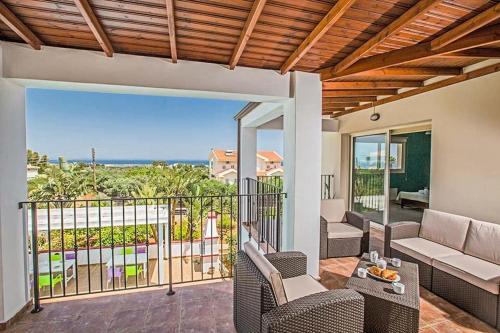 Villa In Protaras Sleeps 6 With Pool Air Con And Wifi