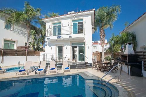 Villa Mesogi Chrysos Beautiful 4bdr Protaras Villa With Private Pool Close To The Beach