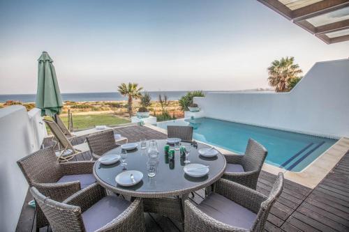 Villa In Protaras Sleeps 10 Includes Swimming Pool And Air Con 7 6