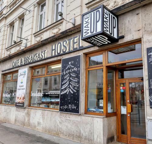 Hostal Wake Up Wellness Hostel