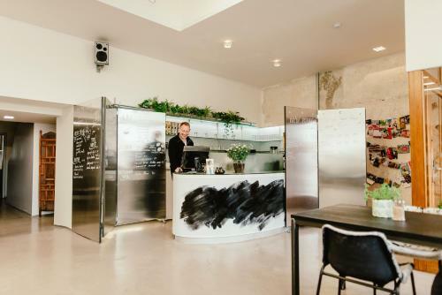 Hostal Wake Up Wellness Hostel
