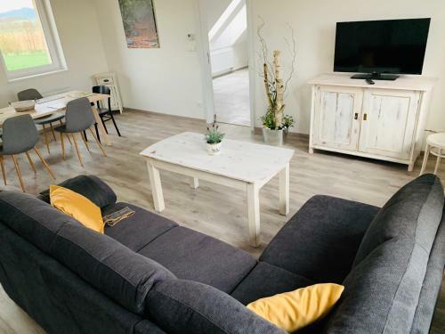 Apartamento Penzion Hol�n U Prachovsk�ch Skal