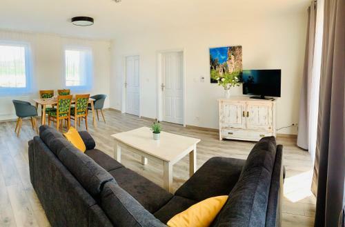 Apartamento Penzion Hol�n U Prachovsk�ch Skal