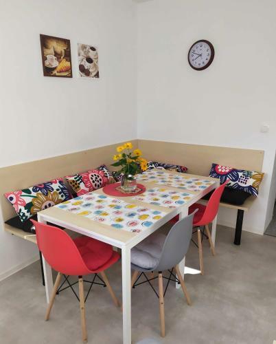 Hostal Penzion Eno