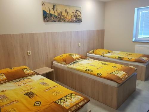 Hostal Penzion Hudebka