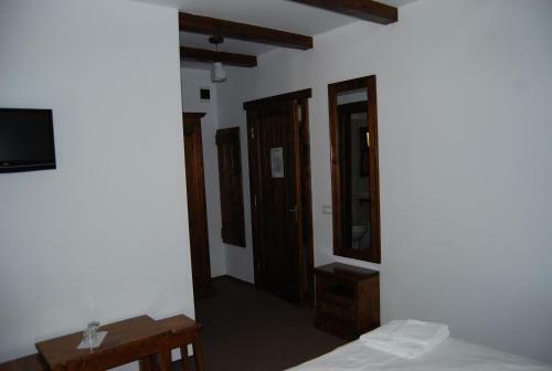 Hostal Cabana Conacul Ursului