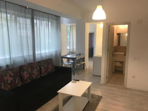 Apartamente Sara 2013