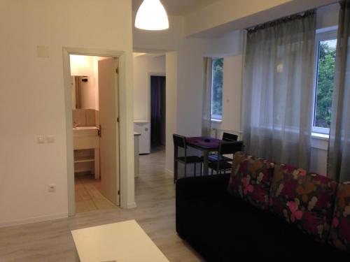Apartamente Sara 2013