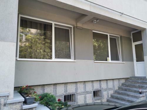 Apartamente Sara 2013