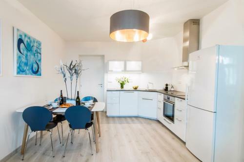 Venia Apartments