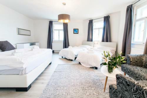 Venia Apartments