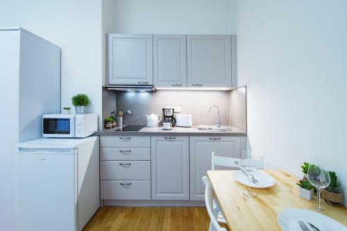 Modern Apartment Pricna 4