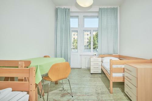 Aparthotel Hostel Mikol�?e Al?e
