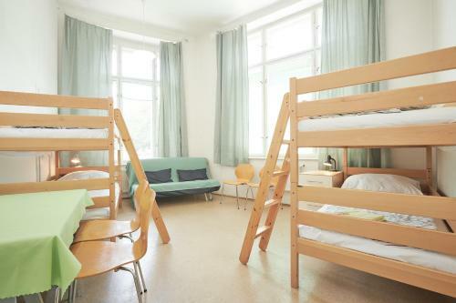 Aparthotel Hostel Mikol�?e Al?e