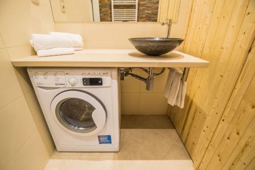 Apartamentos Ruterra Apt With Sauna And Billiards