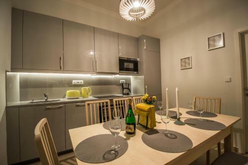 3bdr City Center Ruterra Apartment