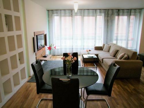 Wenceslas Square Apartments By Otsa
