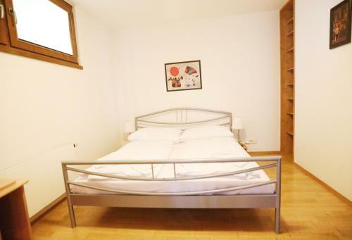 Wenceslas Square Apartments By Otsa