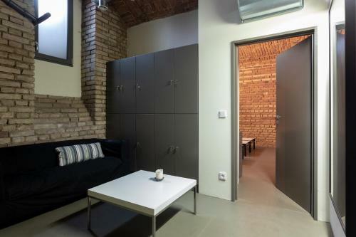 Neat Apartments At Smichov