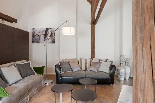 Aparthotel H7 Palace