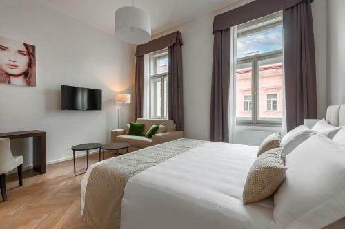 Aparthotel H7 Palace