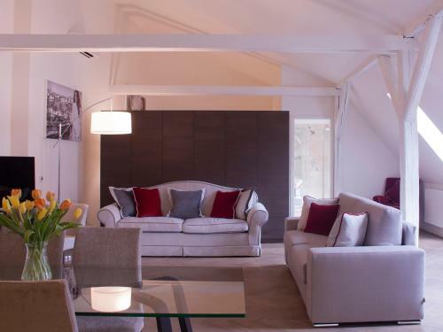 Aparthotel H7 Palace