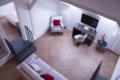 Aparthotel H7 Palace