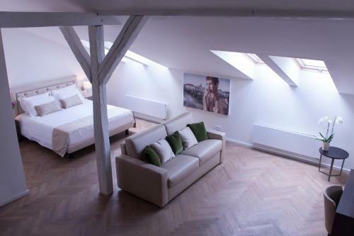 Aparthotel H7 Palace