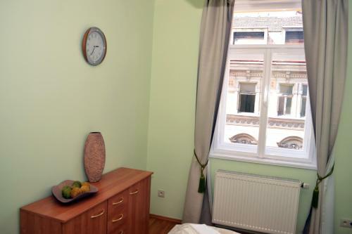 Riverside Ruterra Apartment