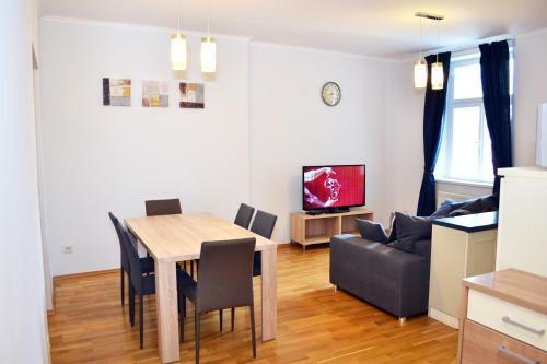Riverside Ruterra Apartment