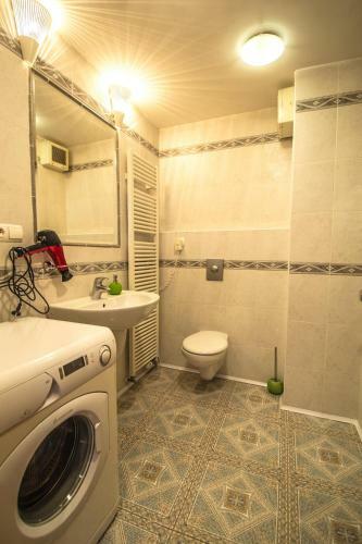 Riverside Ruterra Apartment