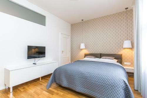 Top Location Old Town Brand New 2bd Apartment