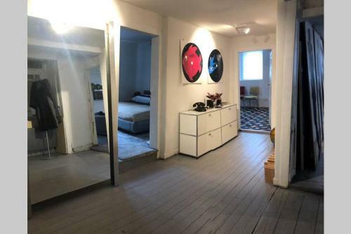 Apartamento Design-etage 130 Qm Im Kunsthaus - Mit E-auto-ladestation Ab Juni 21