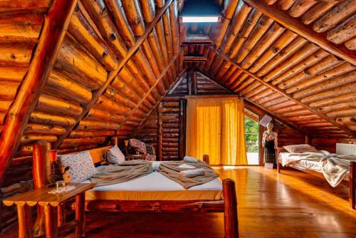 Hostal Raiul De Pe Rau