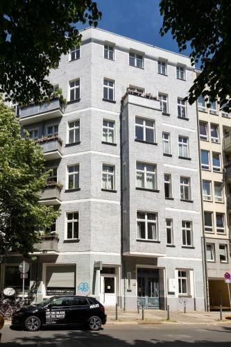 Mitte Prenzlauerberg Industrial Style Apartment