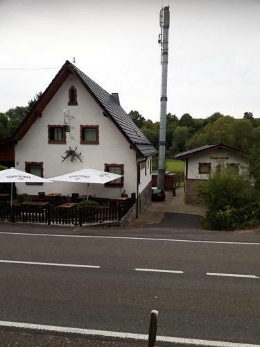 Hostal Weisseshaus 1