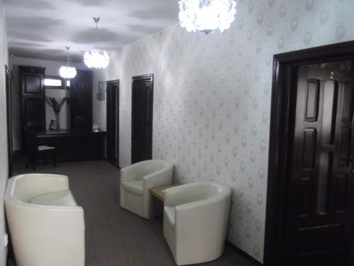 Hostal Pensiunea Contour