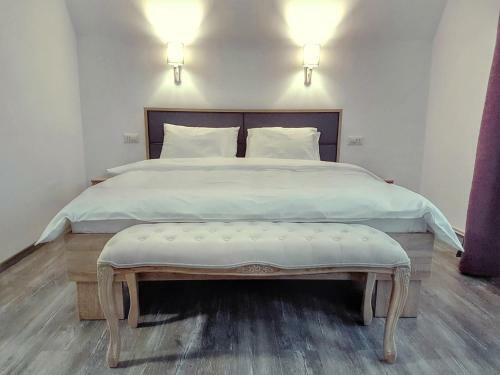 Hostal Pensiunea Mirage