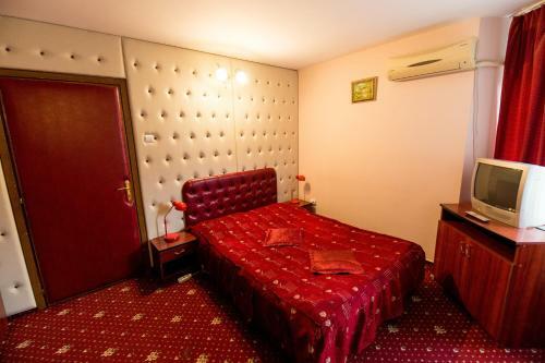 Hostal Pensiunea Crystal
