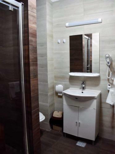 Hostal Pensiunea Crystal