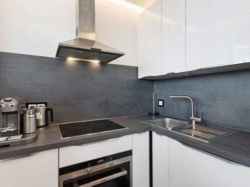 Captivating Holiday Home In Frankfurt With Netflix